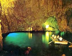 Grotta dello smeraldo